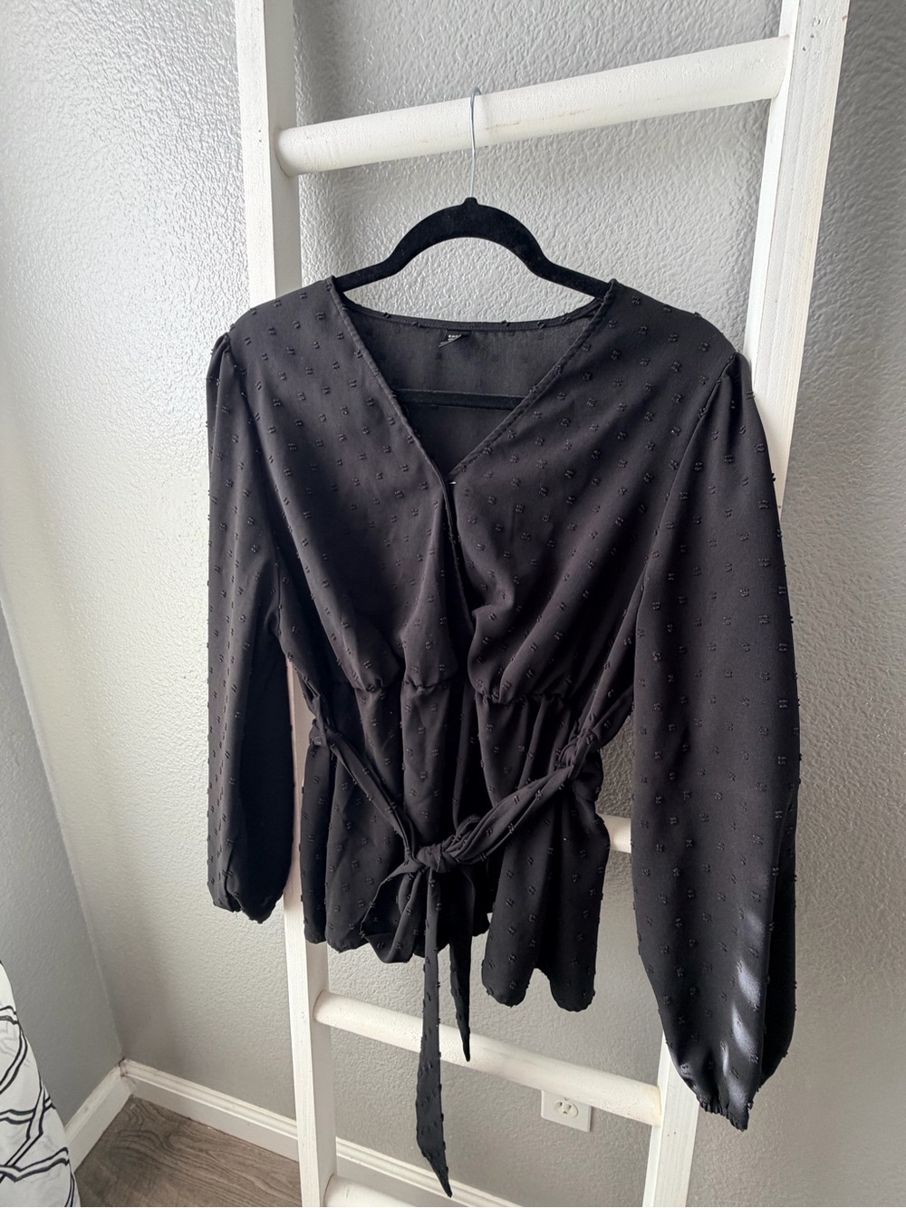 SHEIN Black Textured V-Neck Tie-Waist Blouse